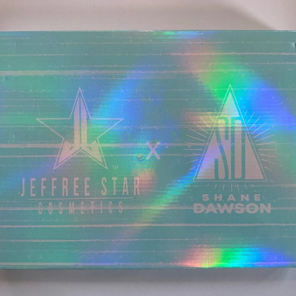 Jeffree Star X Shane Dawson Pearlescent Pig Hand Mirror
